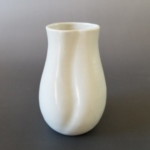 Rosebud form vase, white, #16 size