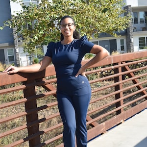 Graced 2 Fit Scrubs (G2F) Never Ruffled, nurse, top, medical uniforms, healthcare