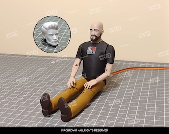 1/10 Turning Head RC Driver With Movable Arms