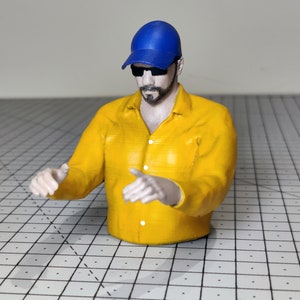 1/10 RC Driver Figure: Shirt, Cap, Sunglasses (3D STL Files)