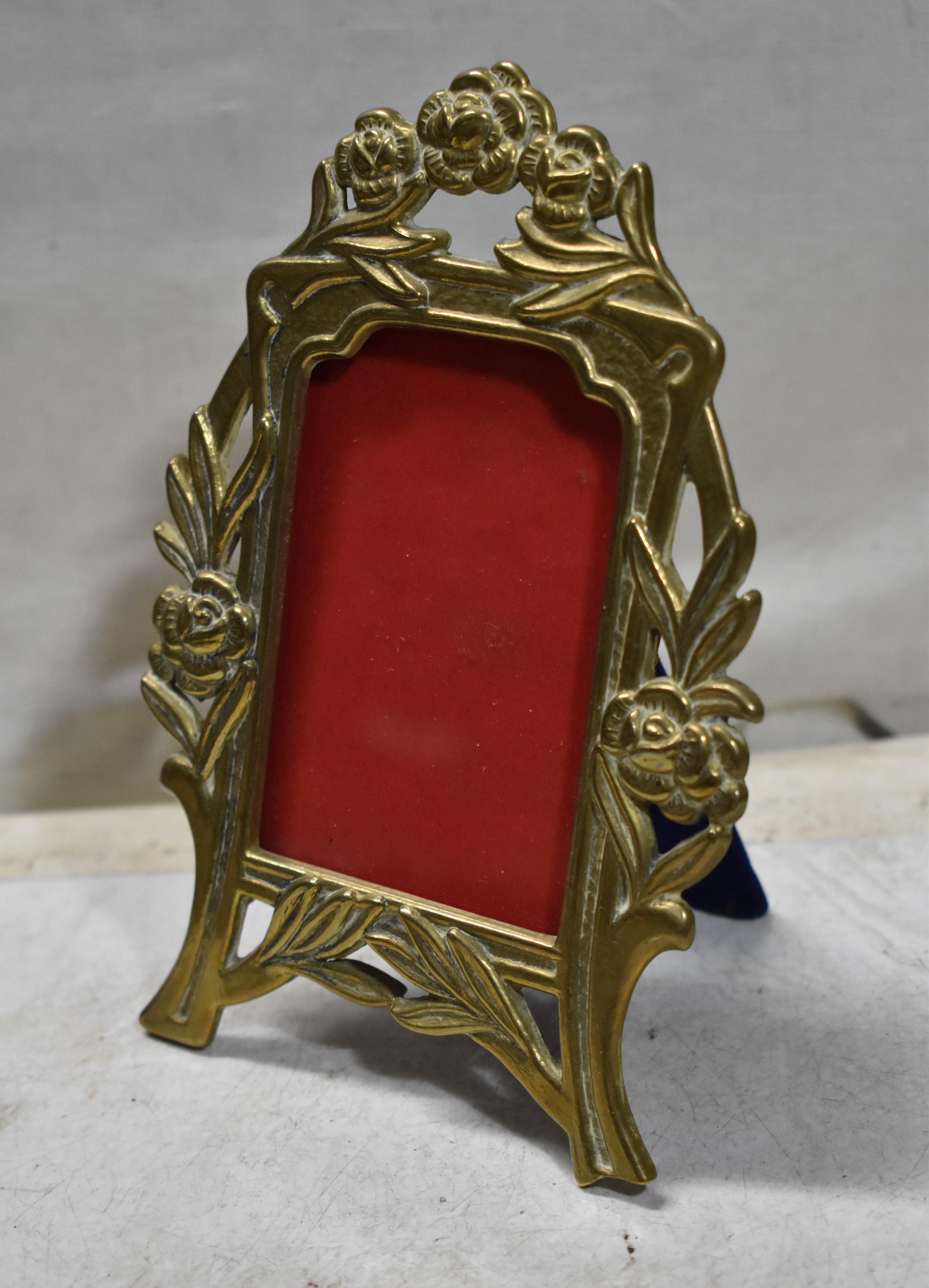 ヴィンテージブロンズフォトフレーム：花柄装飾（11x16.5 cm） - Etsy 日本