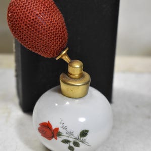 Porzellan Zerstäuber Flasche, Royal Bavaria Germany Porzellan Zerstäuber mit roten Rosenblüten, Vintage Parfümflasche, bayerisch