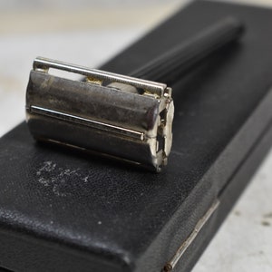 Vintage Collectible Black Handle Safety Gillette Razor Blade-Made In England Razor Blade-Shaving,Grooming