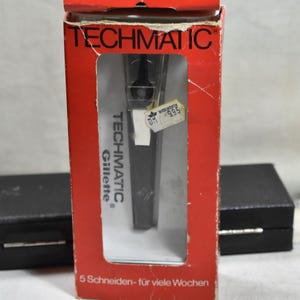 Gillette Techmatic Razor Blade w/Case,mid-1960s Razor Blade,Shaving Grooming Vintage Gillette Razor Blade,Adjustable Gillette Razor Blade