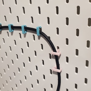 Wire Clip for SKADIS and 1/4&quot; Pegboard, Holds Cables, Wires, Cords, Power Cable