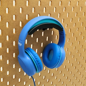 Headphone Display Mount! For Over-Ear Music Devices! SKADIS or 1/4&quot; Pegboard Compatible! Home Office, Phone Storage, School Desk Accessories