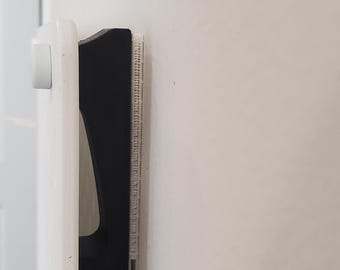 Pannello forato Command Strip da parete, accessori IKEA SKADIS per spazi dedicati all'artigianato e agli hobby. Non richiede fori nel muro. Decorazione per aule.