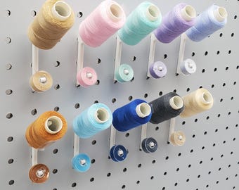 50g Garnrollenhalter, 1/4-Zoll Hakenbrett | Garnrollen Aufbewahrung Nähzubehör, Handarbeitsorganisation, Bobbin, Class 15, SKADIS, Pegboard Lagerung