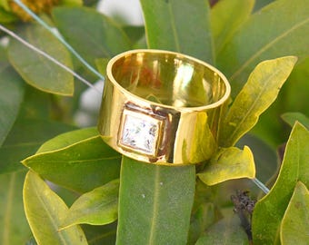 Minimalist Gold Band Ring with Square Crystal, Wide Statement Ring, Modern Geometric Jewelry