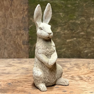 Concrete Massive Rabbit Statue Easter Rabbit Figurine Big Realistic Bunny Sculpture Wild Animal Decoration