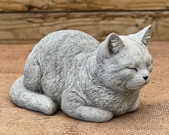 Sleeping Cat Figurine Cute Laying Kitty Resting Cat Statue Pet