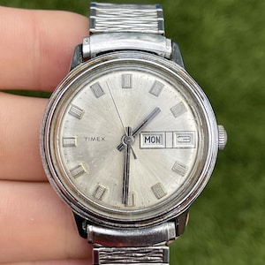Vintage Men&#39;s TIMEX Mechanical Watch, Day/Date 16850 2773 Runs