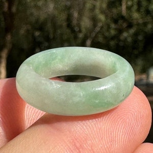 Vintage Jade Band Ring 6mm - Size 7