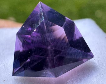 4,01 karat ametist från Rwanda - Slipad av Ravenstein Gems