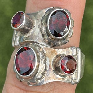 Vintage Sterling Silver Ring 925 Size 8.5 Band Garnet Artisan Handmade Unusual