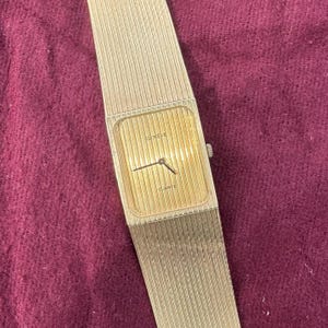 69 grams - Vintage 14k Yellow Gold Geneve Men’s Tank Dress Quartz Watch 1980s