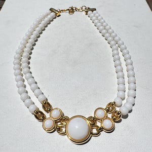 Vintage Monet Signed Necklace