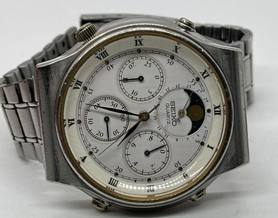 Vintage 7a48-7000 JDM Seiko Chronograph Quartz Watch Moon Phase