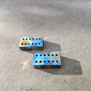 Leo B's Custom Made Burnt Chrome Tonabnehmer Covers Humbucker 12 Löcher 50 und 52 mm zwischen den Polen mittig