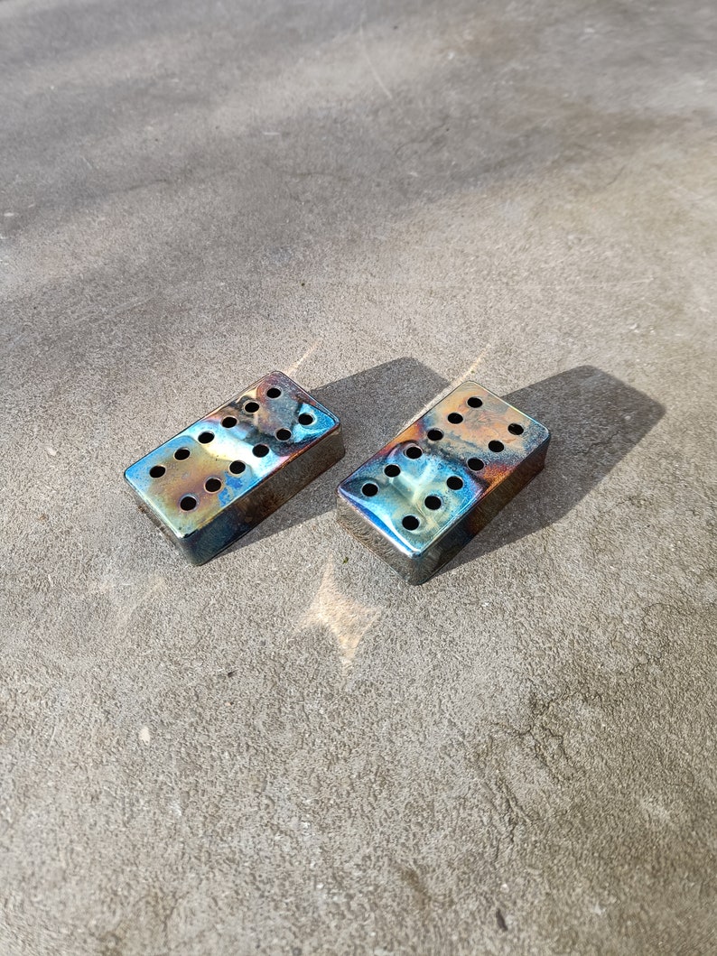 Dopro Set di 2 coperture in metallo per pickup humbucker per chitarra, in ottone, 50 mm/52 mm, distanza tra i poli per Epi Les Paul Gold