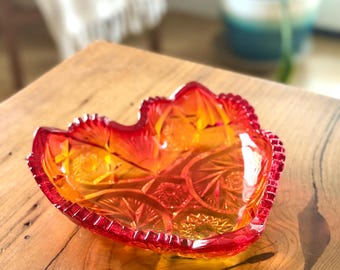 Vintage L E Smith Amberina Heart Shaped Button and Pinwheel Dish w/Sawtooth Edge