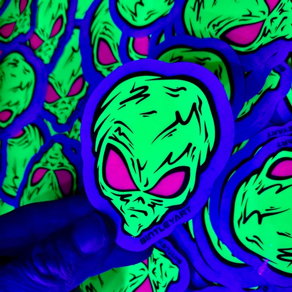 UV/blacklight reactive art alien sticker