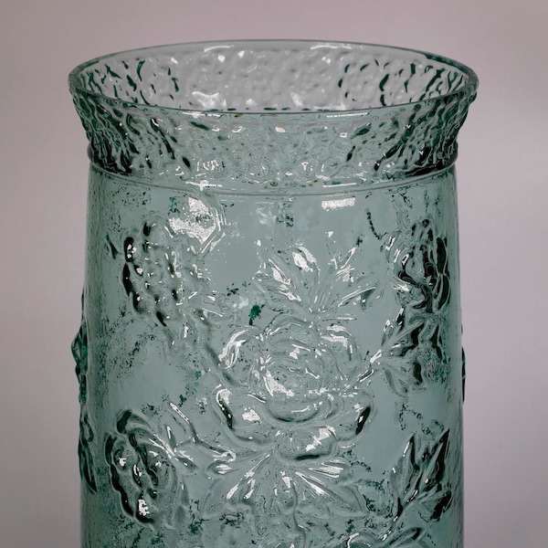 Vintage Tiara Exclusives Sea Mist Green 13" Rose Vase W/ Flaired Tip By Fenton