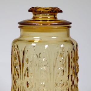 Vintage L.E. Smith Amber 9.5&quot; Imperial Atterbury Scroll Glass Canister-1970s