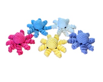 Pulpo de ganchillo / Elija el color, kawaii Amigurumi pulpo peluche juguete lindo relleno de medias Regalo de Navidad juguete medusa criatura marina medusa