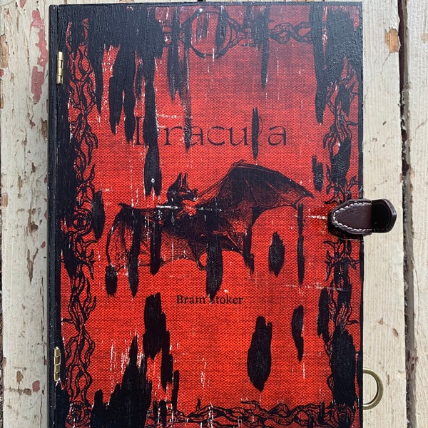 Porte-livre en bois - Dracula 2