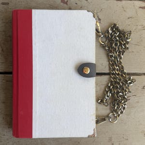 Hardcover Buch Geldbörse - The Girl’s Guide to Jagen und Fischen von Melissa Bank