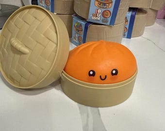 Cute Bun Squishy Toy in Bamboo Basket | Kawaii Stress Relief Squishes | Random Colour Collectible Gift