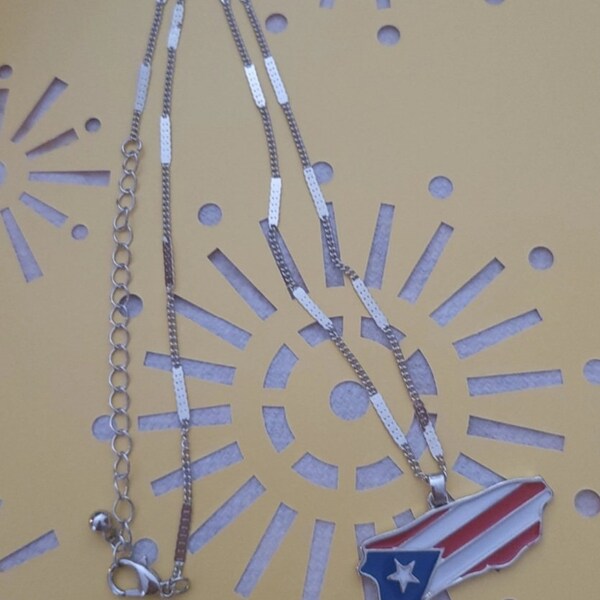 Collar De La Bandera Puertorriqueña