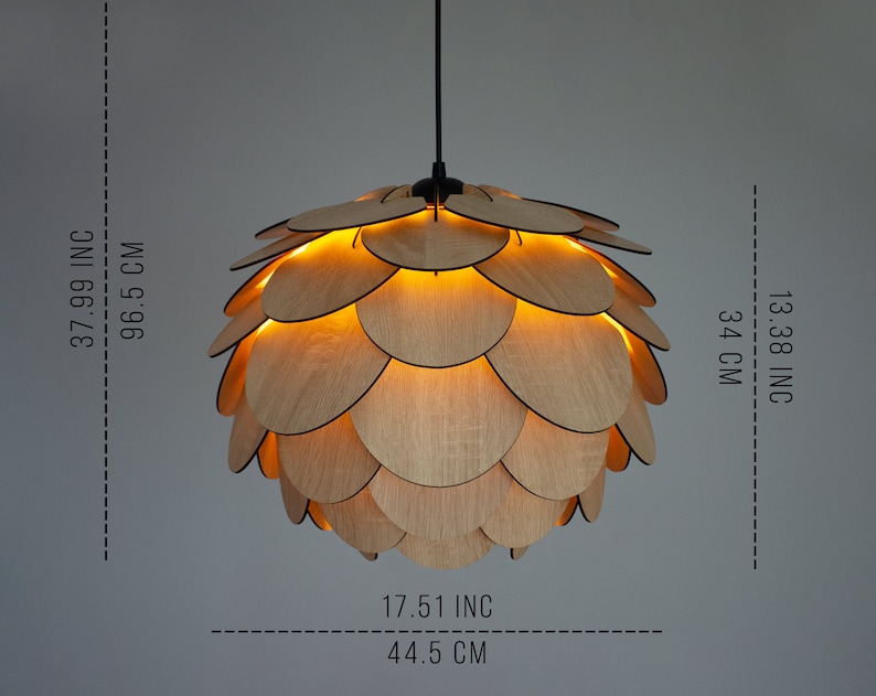 Houten kroonluchterlamp met ronde vorm Moderne houten hanglamp Eetkamer en kookeilandlamp Plafondlampkap van dennenappel afbeelding 5