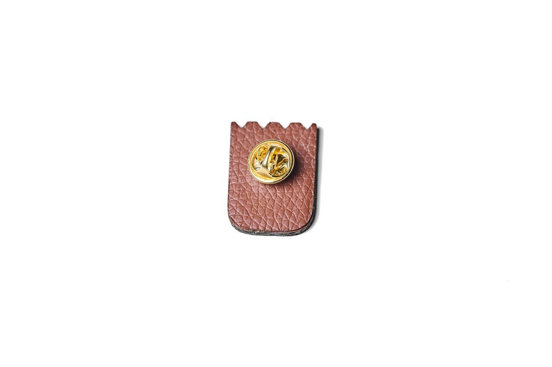 The Bavaria coat of arms as a pin, badge, brooch made of wood for traditional costume image 5