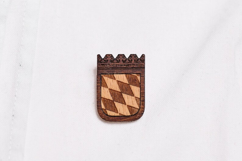 The Bavaria coat of arms as a pin, badge, brooch made of wood for traditional costume image 1