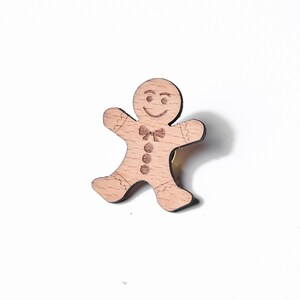 Gingerbread man pin, wooden brooch for celebration, festival or Christmas image 5