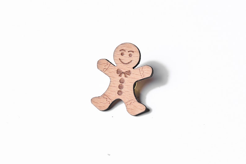 Gingerbread man pin, wooden brooch for celebration, festival or Christmas image 5