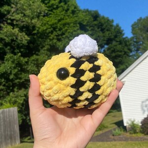 Chunky Crochet Bee Plushie - crochet plush, handmade, soft toy, bee plushie, crochet bee, chunky bee, pride bees