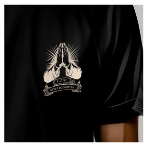 T-shirt med Disney-motiv | T-shirt med hyllning till Walt Disney World-attraktioner | T-shirt med historia i Disneyparken | Gåva till Disney-fans bild 7