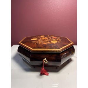 VTG Made In Italy Sorrento Inlaid Floral Wooden Music Jewelry Box Handcrafted