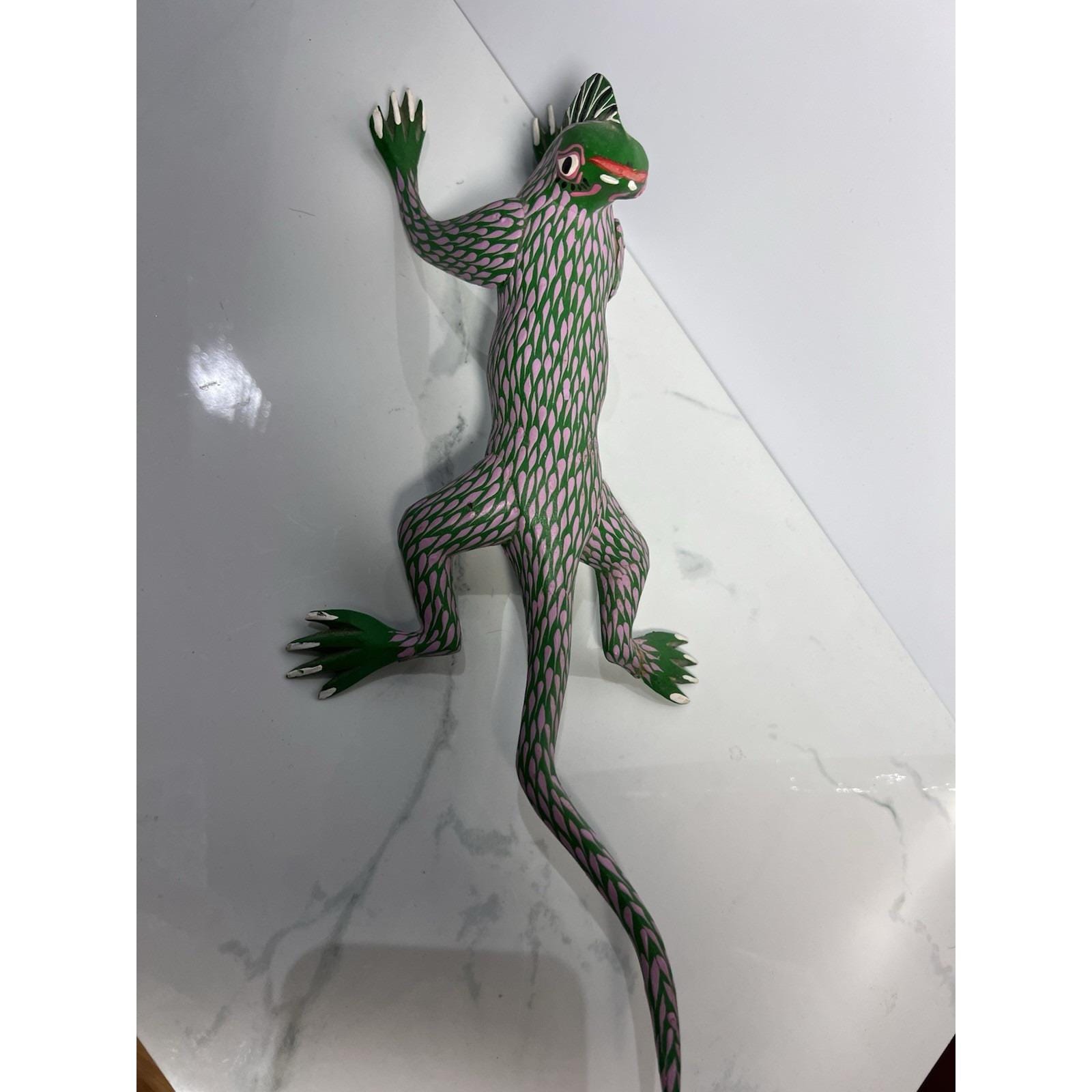 VTG オアハカ 木彫り・彩色済み イグアナ トカゲ メキシコ民芸品 署名
