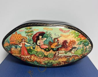 VTG Russian Palekh Lacquer Box Hand Painted Folk Art Signed