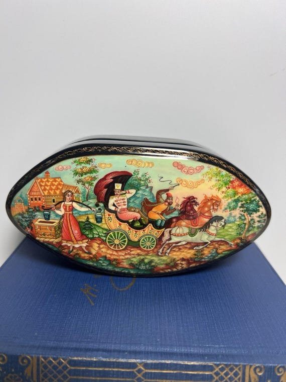 VTG Russian Palekh Lacquer Box Hand Painted Folk Art Signed