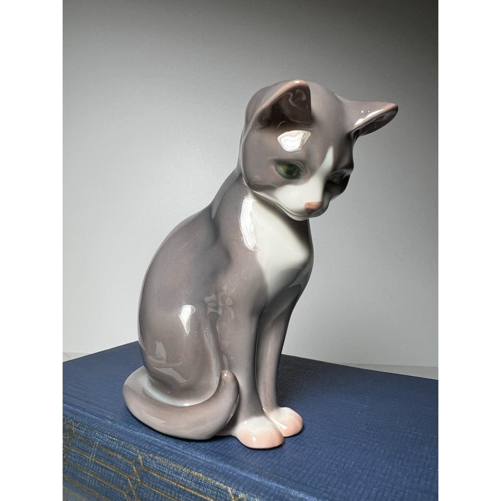 ロイヤルコペンハーゲンの猫 - Etsy 日本