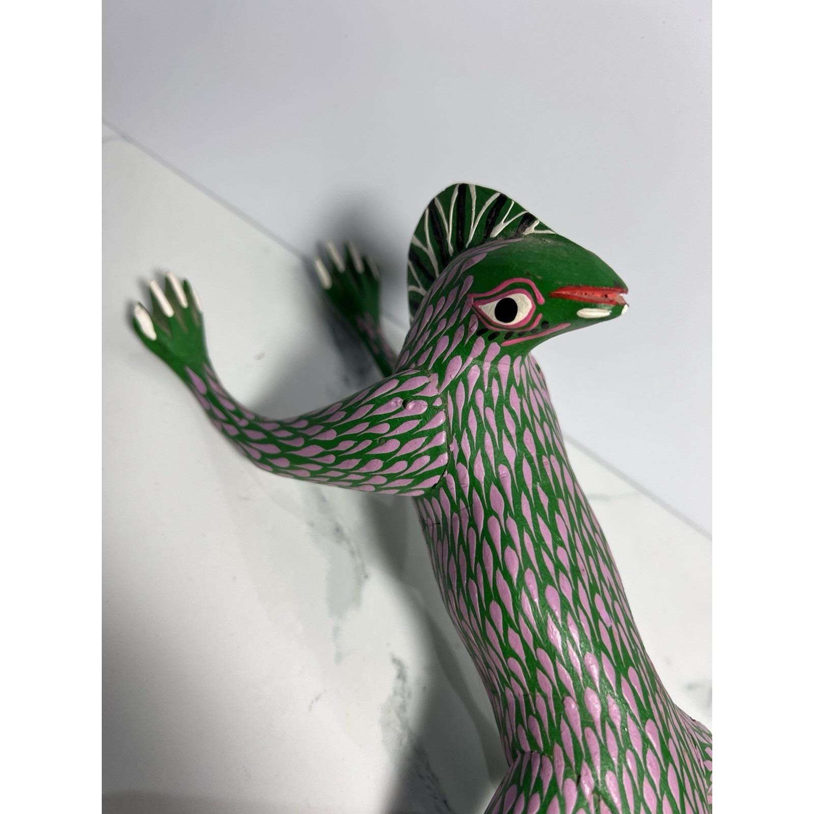 VTG オアハカ 木彫り・彩色済み イグアナ トカゲ メキシコ民芸品 署名