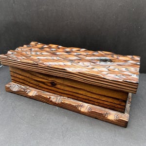 Cofre del tesoro de madera tallada a mano VTG