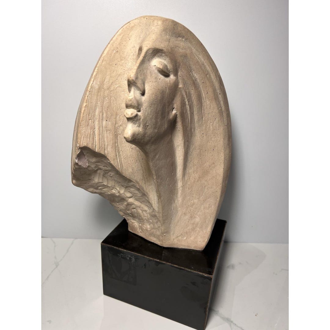 女性の頭部の彫刻。Austin SculptureのStargazer。 VTG Female Bust Sculpture by David Fisher Stargazer Art Deco