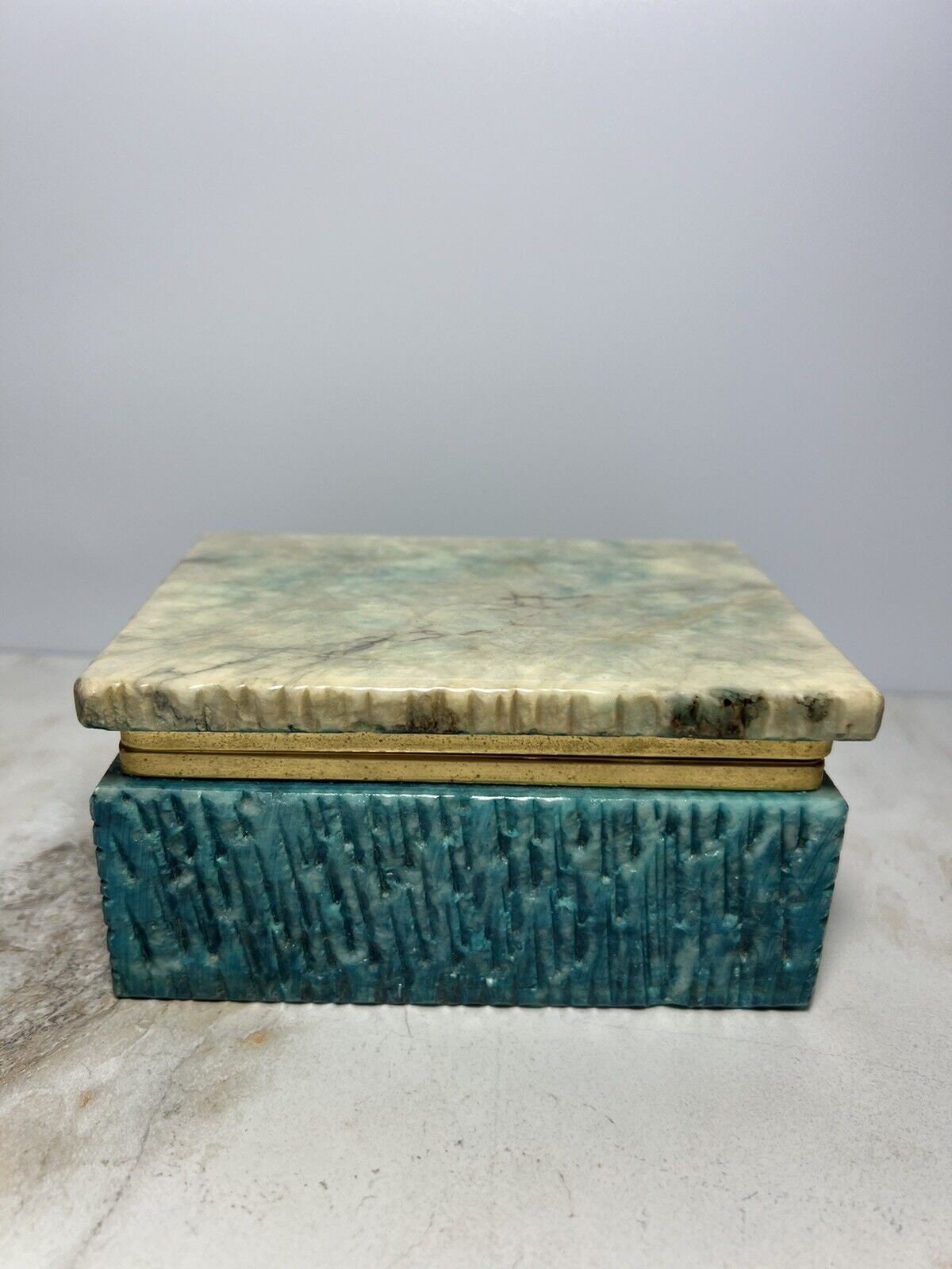 ビンテージ GENUINE ALABASTER イタリア製 ジュエリーボックス Genuine Alabaster Jewelry Box Green Lidded Hand Carved Gold