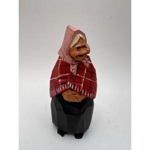 Hand Carved Wood Folk Art Sculpture Old Woman Babushka Shawl Figurine Signed